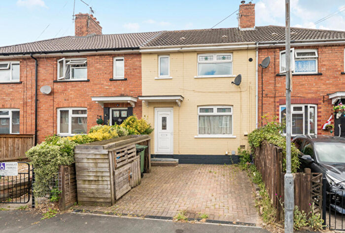 3 Bedroom Terraced House For Sale In Kildare Road, Bristol, BS4