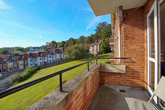 2 Bedroom Apartment To Rent In Clifton Vale Close, Hotwells, Bristol, BS8