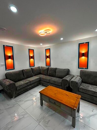 8 Bedroom Terraced House To Rent In Dawlish Road, Birmingham, B29