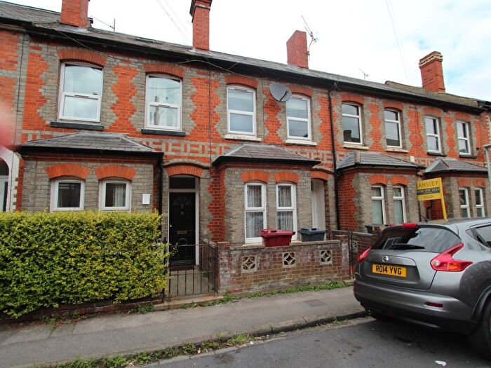 3 Bedroom Terraced House To Rent In Essex Street, Reading, RG2