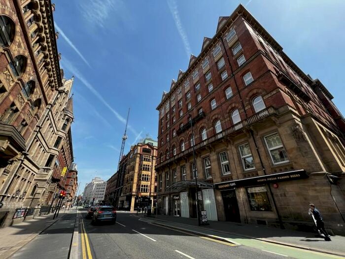 2 Bedroom Flat To Rent In Wellington Street, Leeds, LS1