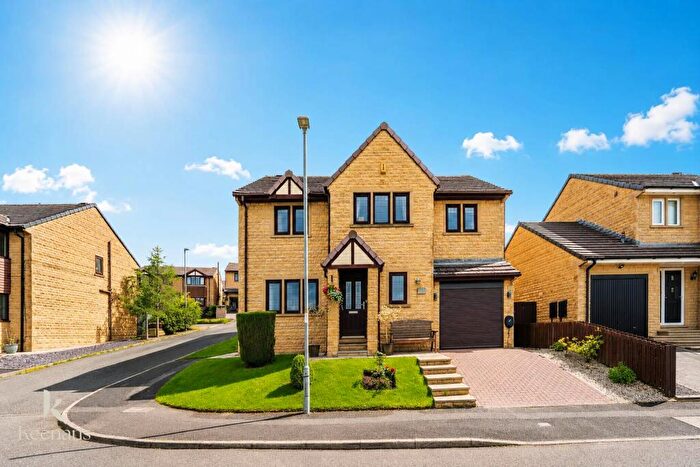 5 Bedroom Detached House For Sale In Stainton Drive, Burnley, BB12