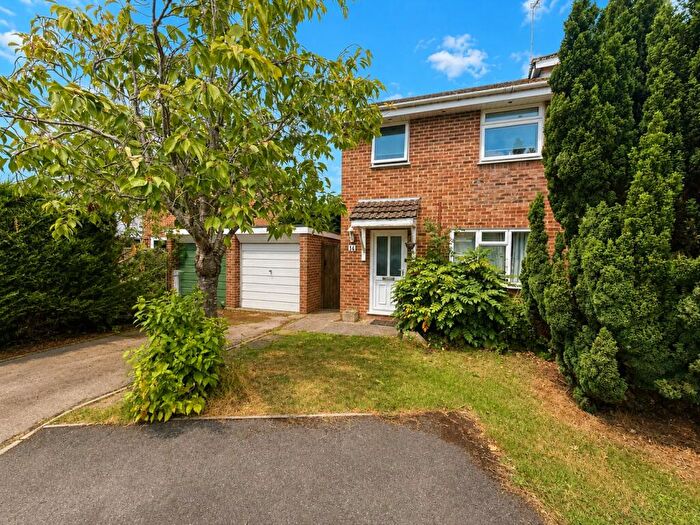 3 Bedroom Semi-Detached House For Sale In Sherston Close, Nailsea, Bristol, Somerset, BS48
