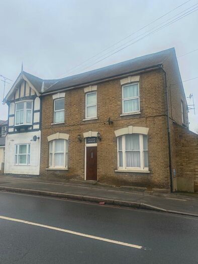 1 Bedroom Flat To Rent In North Road, Romford, RM4