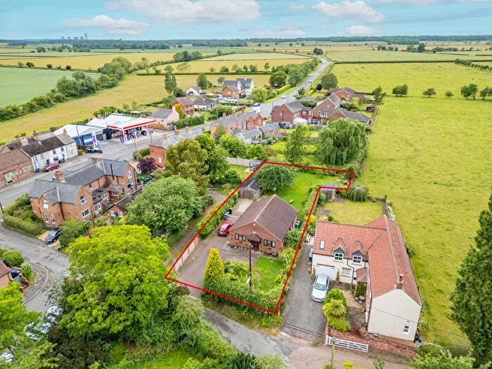 2 Bedroom Detached Bungalow For Sale In Poplar Lane, Corringham, DN21