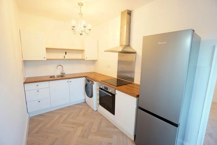 1 Bedroom Flat To Rent In High Street, Buntingford, SG9