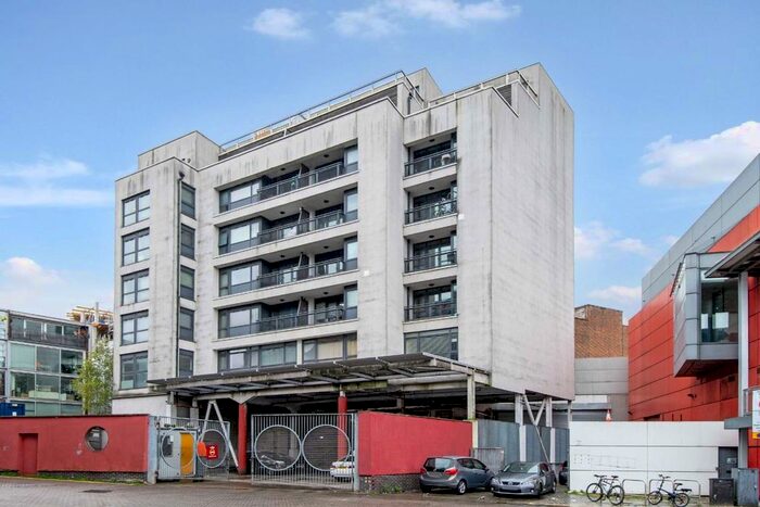 1 Bedroom Flat To Rent In Salway Place, London, E15