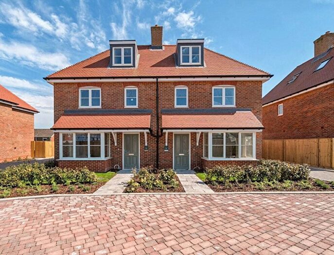 3 Bedroom Semi-detached House For Sale In Oakley Green, Lavant, Chichester, West Sussex, PO18