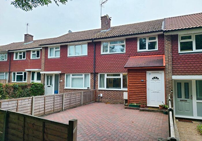 3 Bedroom Terraced House For Sale In Richmond Close, Calmore, SO40
