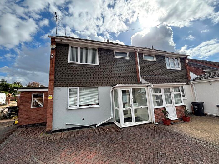 3 Bedroom House To Rent In Lobbs Wood Close, Leicester, LE5