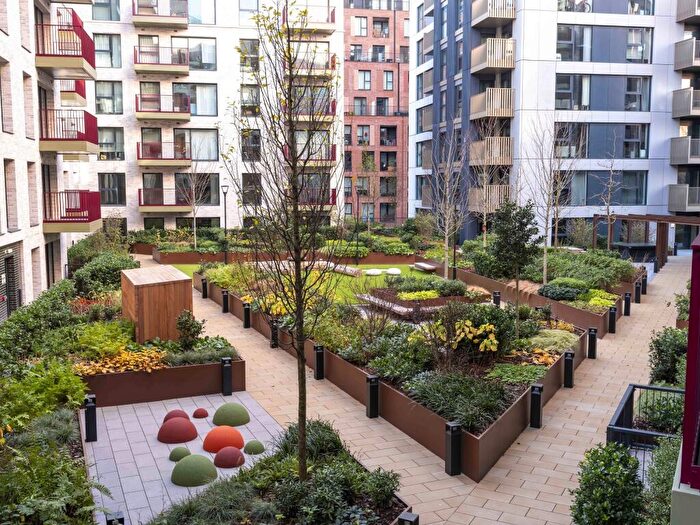1 Bedroom Apartment To Rent In Parkside, SE17
