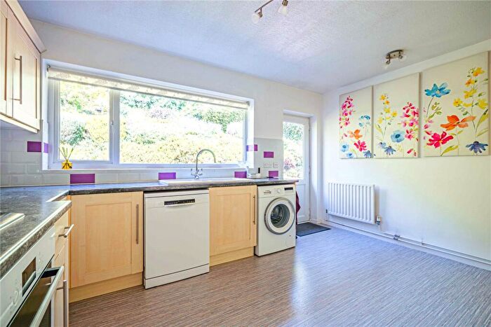 2 Bedroom Bungalow For Sale In Brownlow Rise, Totternhoe, Central Bedfordshire, LU6