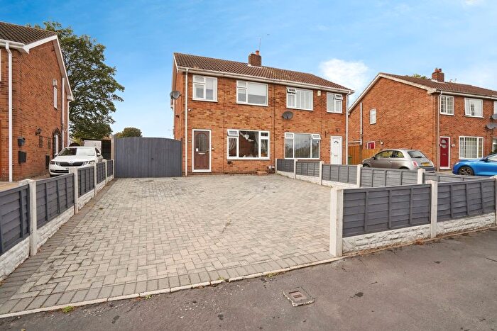 3 Bedroom Semi Detached House For Sale In Croft Road, Camblesforth, Selby, North Yorkshire, YO8