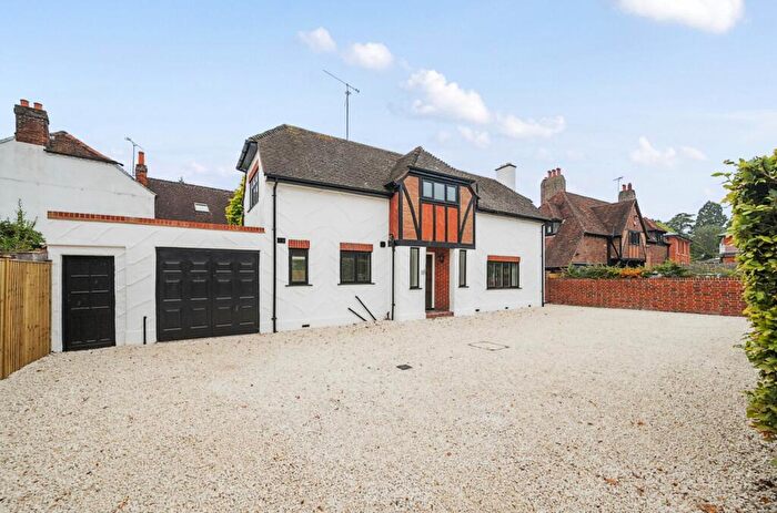 2 Bedroom Cottage To Rent In Church Road, Caversham, RG4