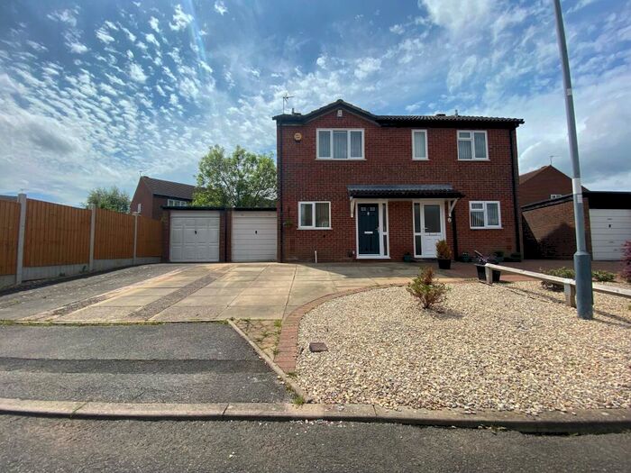 3 Bedroom House To Rent In Longleat Grove, Leamington Spa, CV31