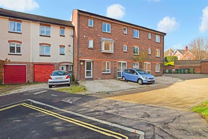 5 Bedroom Property To Rent In Ranelagh Gardens, SO15