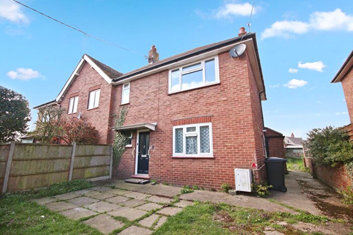 3 Bedroom Semi Detached House For Sale In Orchard Place, Norfolk, PE37