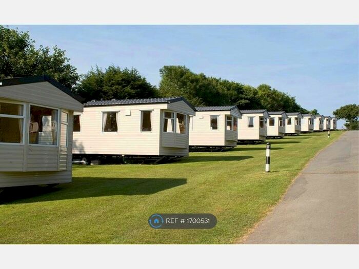 2 Bedroom Mobile/park Home To Rent In Weeping Willow, Cranleigh, GU6