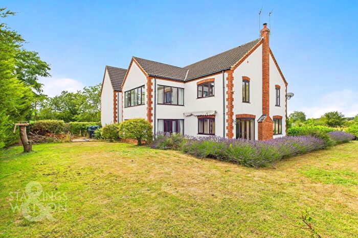 7 Bedroom Detached House For Sale In Main Road, Little Fransham, Dereham, NR19