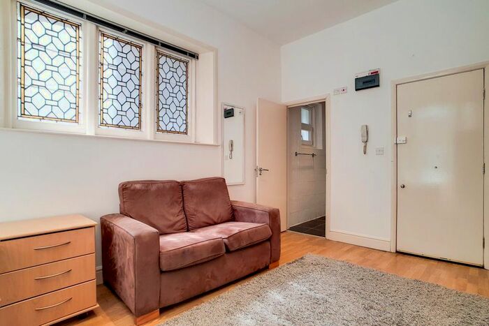 Studio To Rent In Collingham Place, South Kensington, SW5