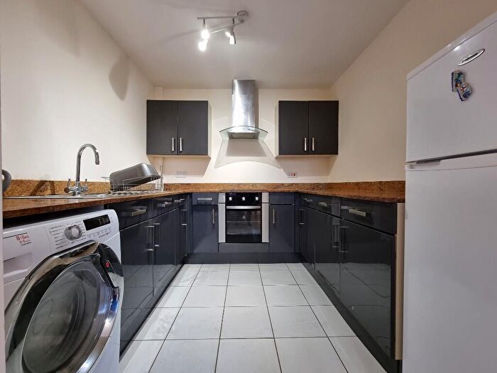 2 Bedroom Flat To Rent In Daniel Hill Mews, Sheffield, S6