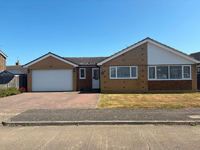 3 Bedroom Detached Bungalow To Rent In Lawrence Gardens, Herne Bay, CT6