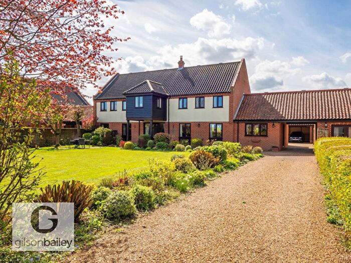5 Bedroom Detached House For Sale In Horses Head, Upton, NR13