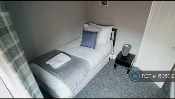 3 Bedroom Flat To Rent In Ridley Gardens, Swalwell, Newcastle Upon Tyne, NE16