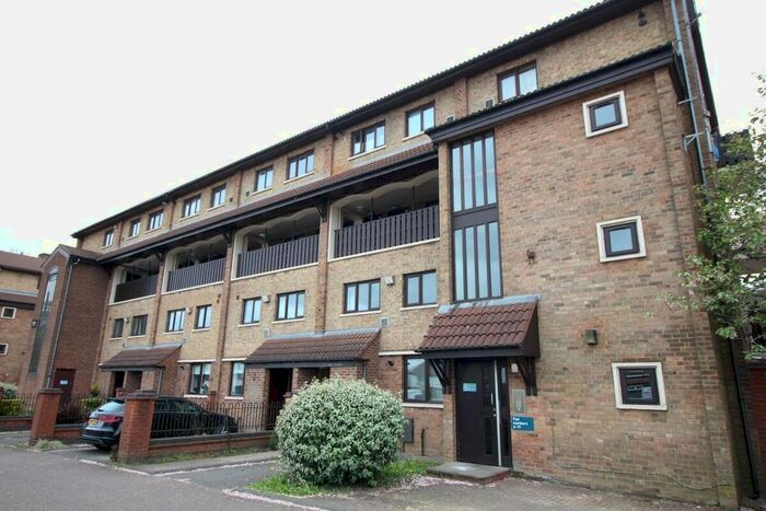 Studio To Rent In Bristol Road South, Rednal, Birmingham, B45