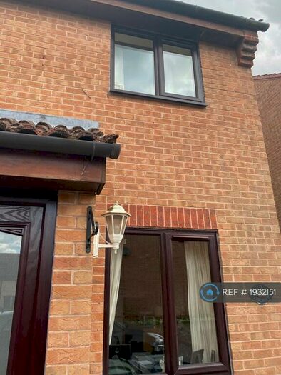2 Bedroom Semi-Detached House To Rent In Lincroft, Bedford, MK43