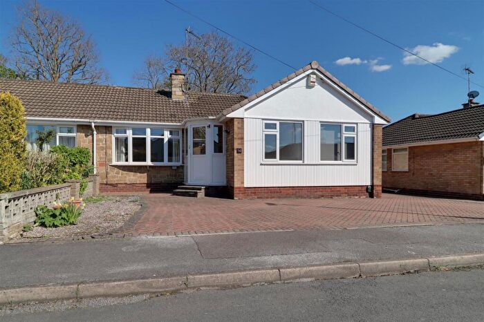 3 Bedroom Semi-Detached Bungalow For Sale In Redcliff Drive, North Ferriby, HU14
