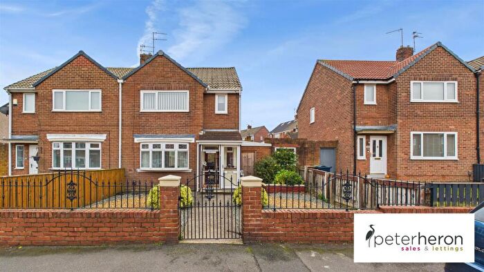 2 Bedroom Semi-Detached House For Sale In Courtney Drive, Silksworth, Sunderland, SR3