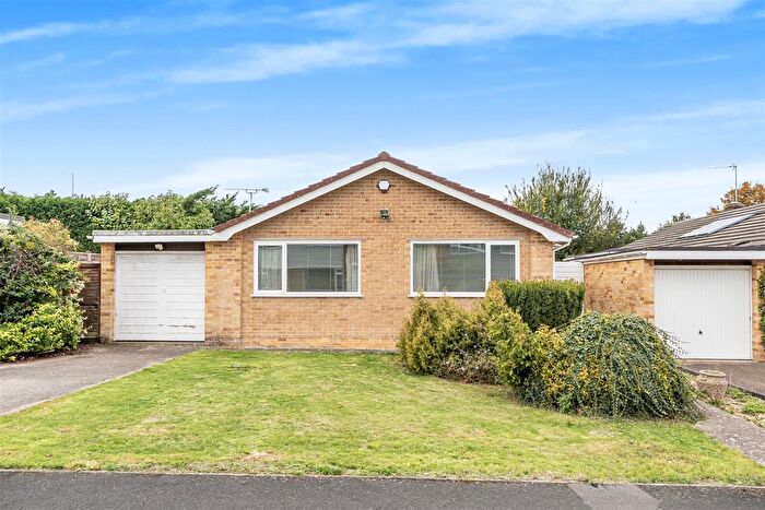 3 Bedroom Detached Bungalow For Sale In Evenlode Way, Keynsham, Bristol, BS31