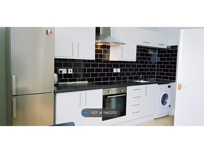1 Bedroom Flat To Rent In Stamford Hill, London, N16
