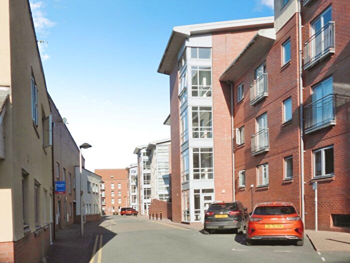 2 Bedroom Flat For Sale In Shot Tower Close, Chester, CH1