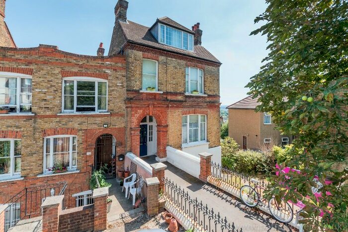 2 Bedroom Flat To Rent In Honor Oak Road, Forest Hill, London, SE23