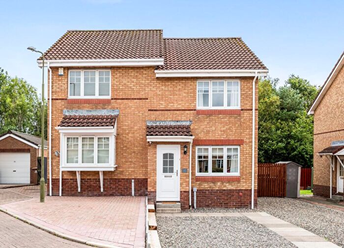 2 Bedroom Semi-Detached House For Sale In Byrehope Road, Uphall, EH52