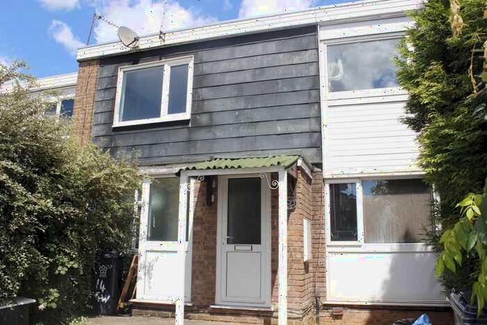 2 Bedroom Town House To Rent In Green Walk, Western Park, LE3
