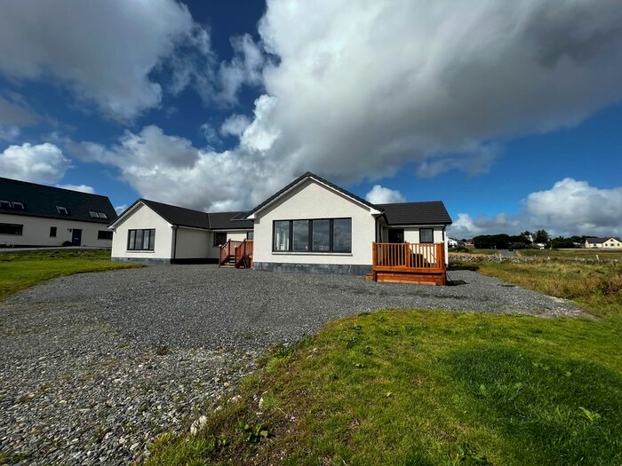4 Bedroom Bungalow For Sale In Stoneyfield, Sandwick, HS2
