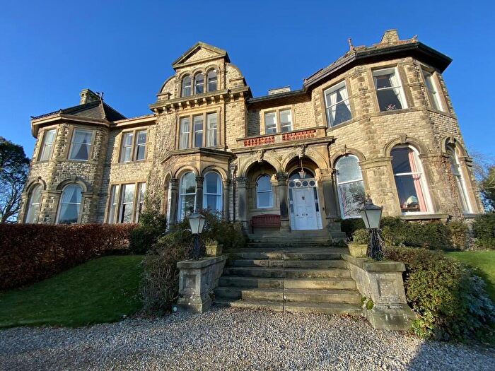19 Bedroom Detached House For Sale In Bellfield Suites, Leyburn Road, Masham, HG4