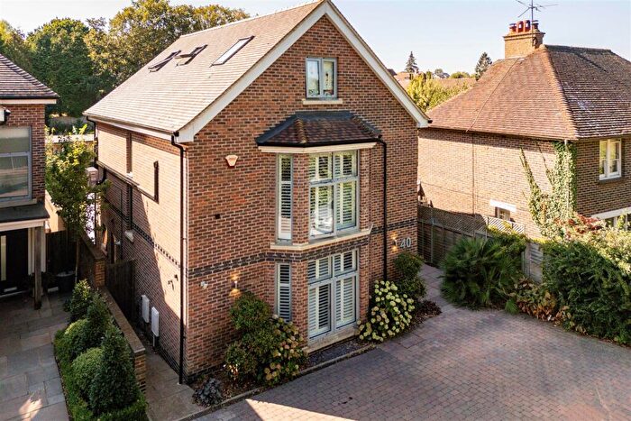 4 Bedroom Detached House For Sale In Blackborough Road, Reigate, RH2