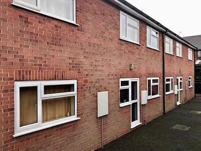 1 Bedroom Apartment To Rent In Broom Hill Court, Old Whittiungton, S41