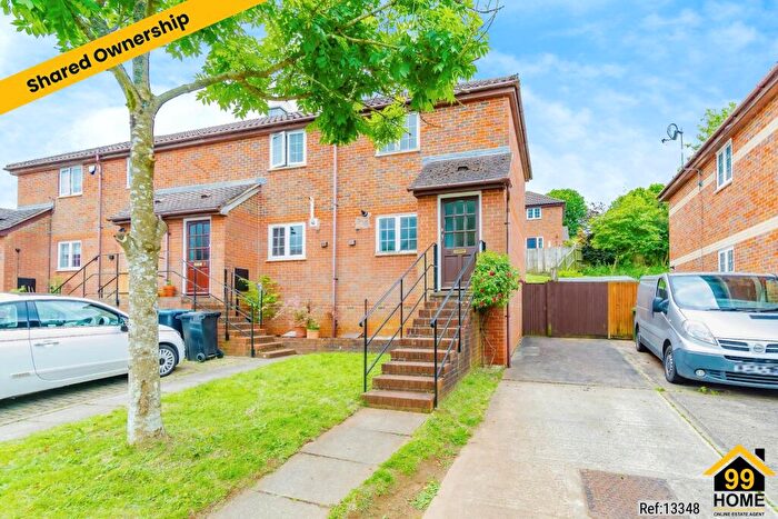 1 Bedroom End Of Terrace House For Sale In Gayler Close, Bletchingley, Surrey, RH1