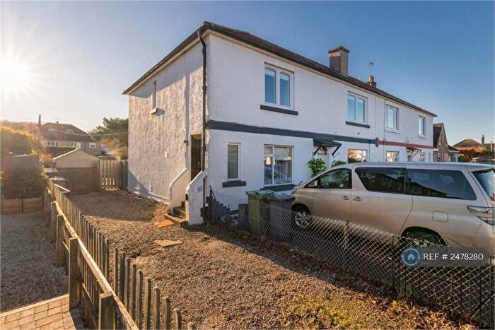 4 Bedroom Maisonette To Rent In Parkgrove Drive, Edinburgh, EH4