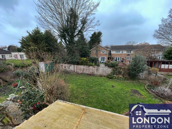 4 Bedroom Semi-Detached House To Rent In Wandle Court Gardens, Wallington, Croydon, CR0