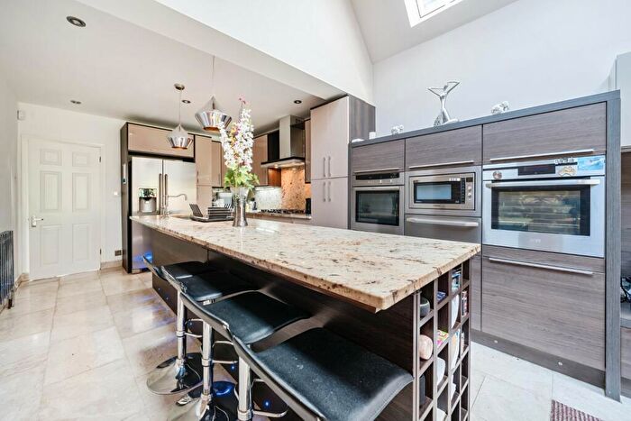 4 Bedroom Detached House For Sale In Burnham Lane, Burnham, SL1