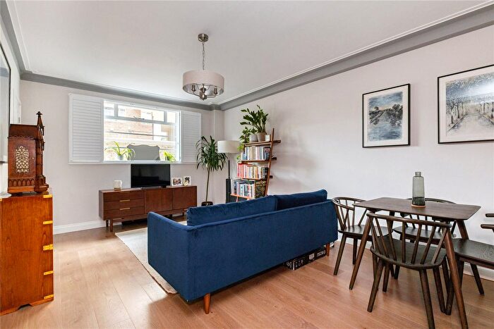 1 Bedroom Flat To Rent In Sheen Road, Richmond, TW9