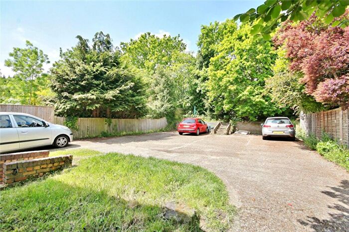 1 Bedroom Apartment To Rent In York Road, Woking, Surrey, GU22