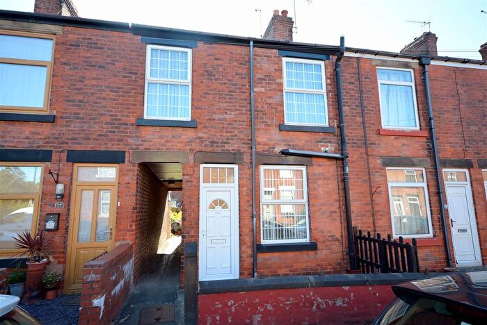 2 Bedroom Terraced House For Sale In Sydney Street, Brampton, Chesterfield, S40