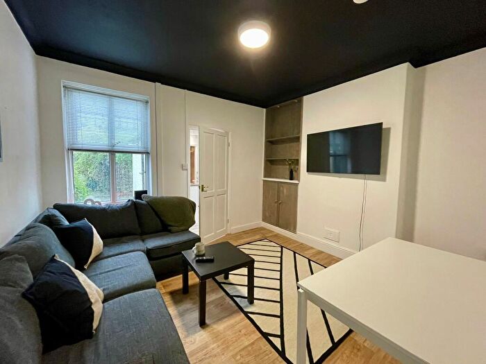 1 Bedroom Terraced House To Rent In Westfield - Spare Room!, LN5